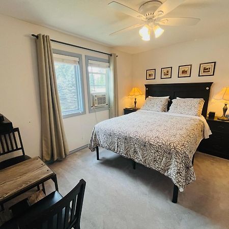 Cornerstone Bed And Breakfast Revelstoke Εξωτερικό φωτογραφία