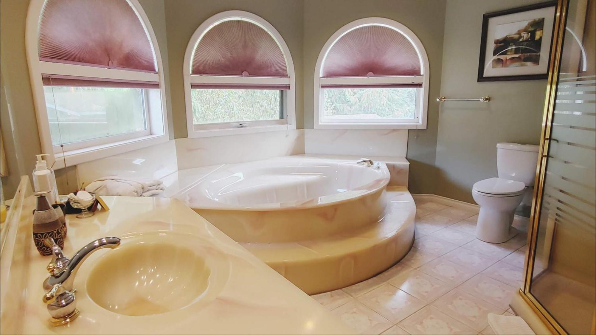 Cornerstone Bed And Breakfast Revelstoke Εξωτερικό φωτογραφία