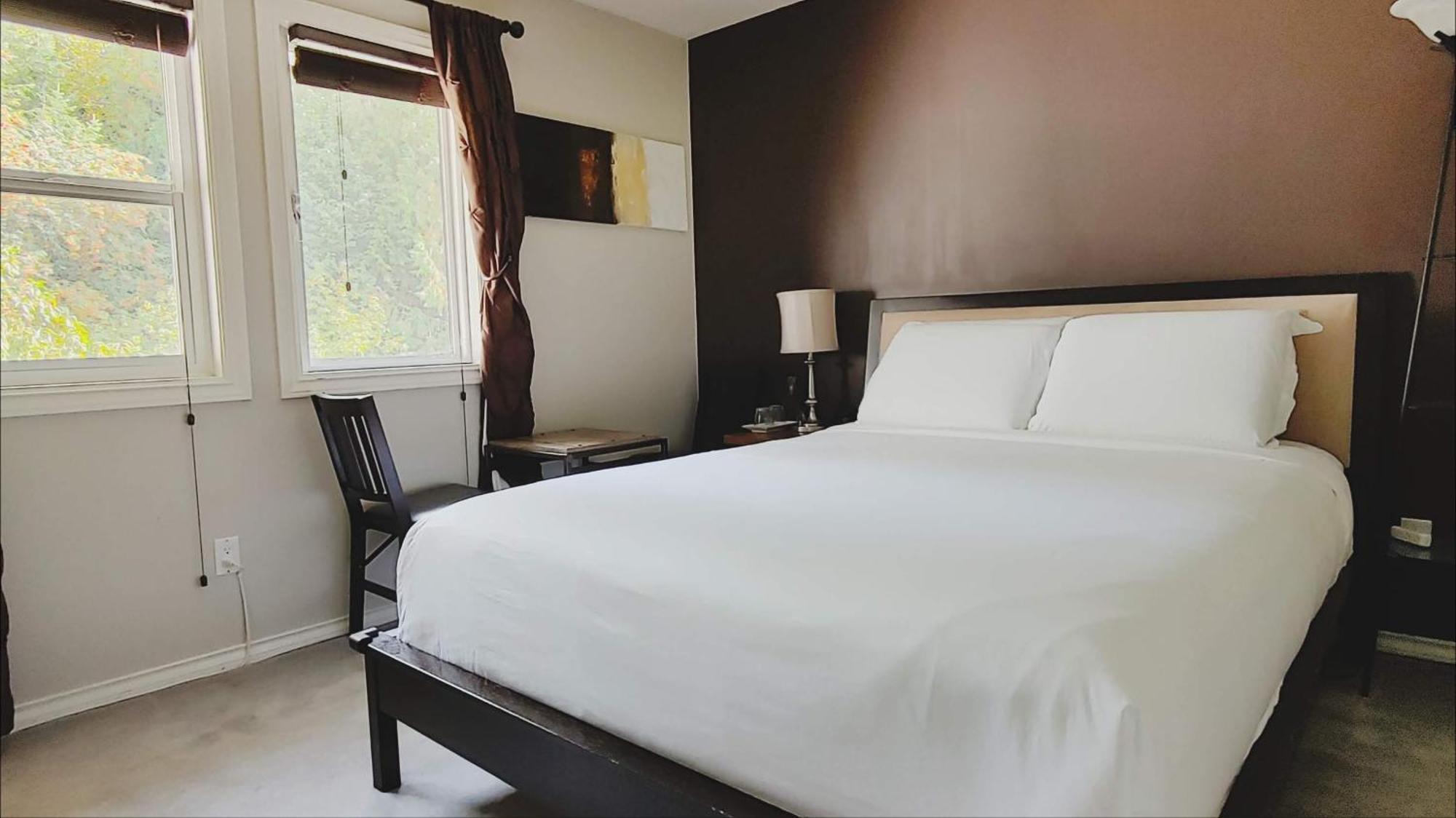 Cornerstone Bed And Breakfast Revelstoke Εξωτερικό φωτογραφία